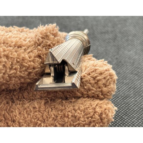 Silver Memo Clip, Note/Card Holder, Photo Stand, Tokyo Skytree Tower Desk Decor - Picture 7 of 10